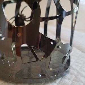 Bath & Body Works Holiday - Bath and Body Works Skull and Spider Candle Holder Bath & Body Works Holiday - Bath and Body Works Skull and Spider Candle Holder